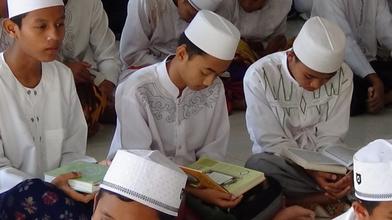 MTsN 4 Malang Jadikan Bulan Ramadhan sebagai Momen Bersedekah