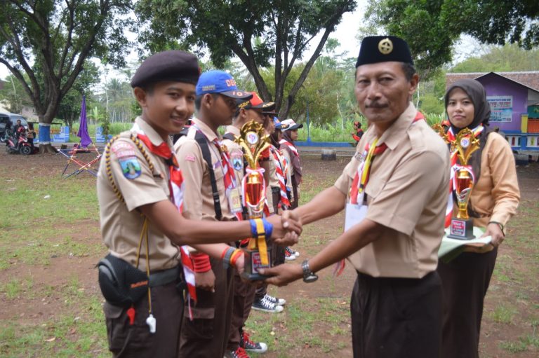 Pasukan BIMA MTsN 4 Malang Kembali Tunjukkan Skill dalam Giat Prestasi (GP) Pramuka Penggalang