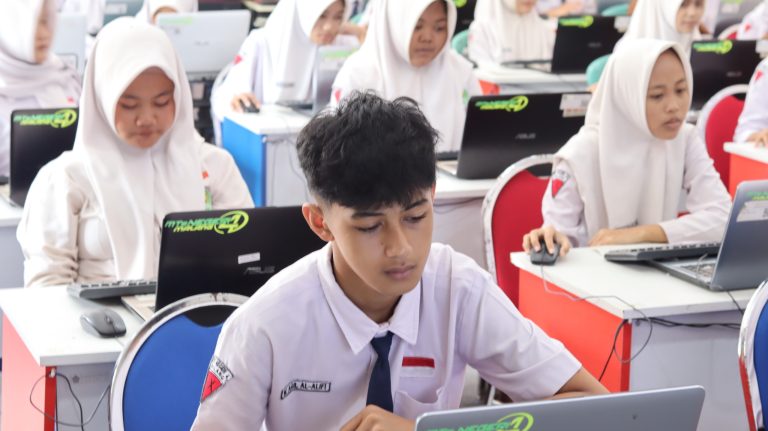 Pelaksanaan TKA di MTsN 4 Malang Berjalan Lancar