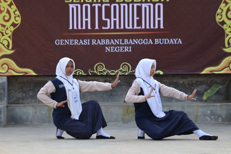 Senin Budaya Hadir di MTsN 4 Malang, Wadah Kreativitas dan Ekspresi Siswa